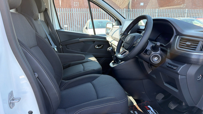 Renault Trafic Lwb Diesel LL30 Blue dCi 150 Extra [Safety] Van